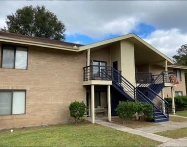300 Cobb Mill Road - Photo Thumbnail 2
