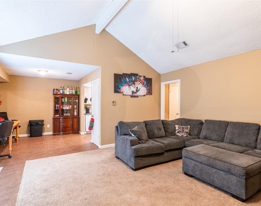 3034 Deer Valley Drive - Photo Thumbnail 8