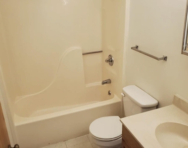 307 Oxford - Photo Thumbnail 9