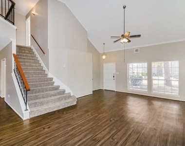 6018 Fern Hollow Court - Photo Thumbnail 2