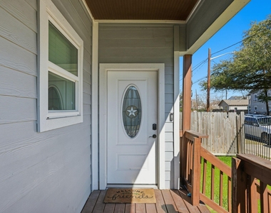 1401 Sydnor Street - Photo Thumbnail 2