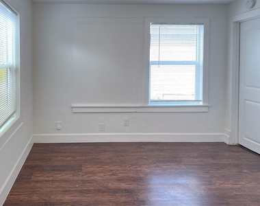 11 Norwood Street - Photo Thumbnail 11