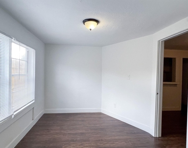 11 Norwood Street - Photo Thumbnail 10