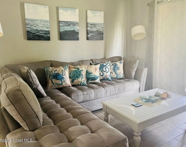 2794 Rhonda Lane - Photo Thumbnail 5