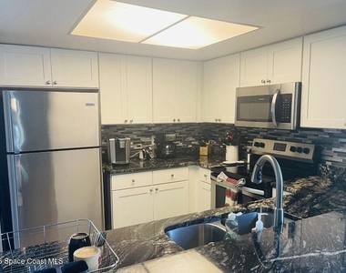 2794 Rhonda Lane - Photo Thumbnail 3