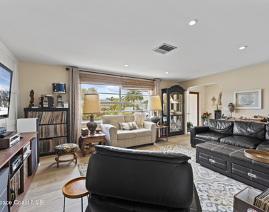410 Surf Road - Photo Thumbnail 7