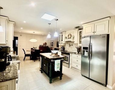 410 Surf Road - Photo Thumbnail 7