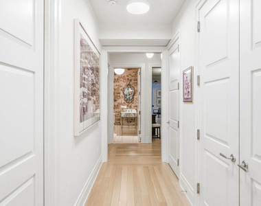 30 Park Place - Photo Thumbnail 3