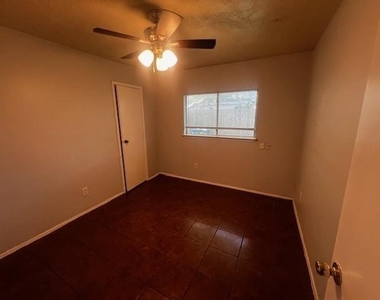 22109 Diane Drive - Photo Thumbnail 8