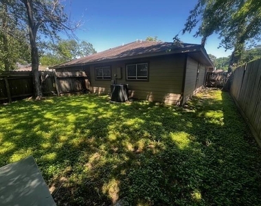 22109 Diane Drive - Photo Thumbnail 10