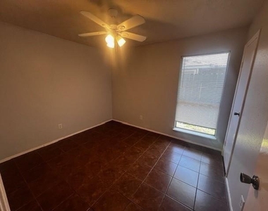 22109 Diane Drive - Photo Thumbnail 6