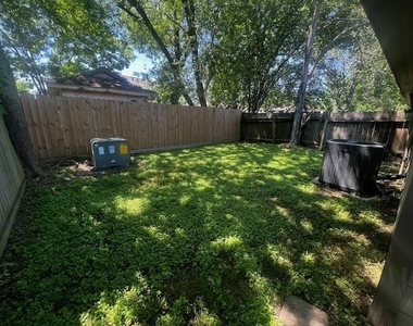 22109 Diane Drive - Photo Thumbnail 9
