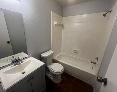 22109 Diane Drive - Photo Thumbnail 7