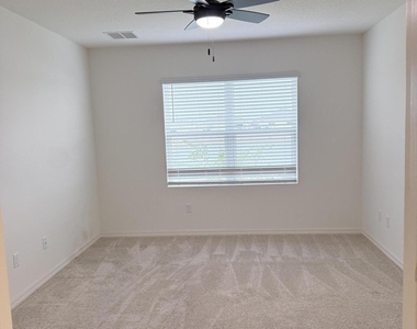 4984 Amasa Circle - Photo Thumbnail 12