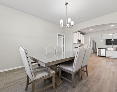 11676 Whirlaway Drive - Photo Thumbnail 20