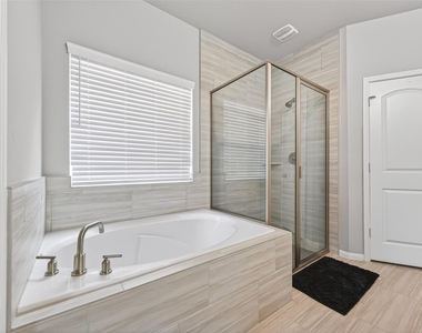 11676 Whirlaway Drive - Photo Thumbnail 34