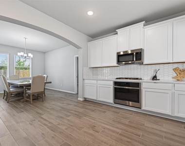 11676 Whirlaway Drive - Photo Thumbnail 15