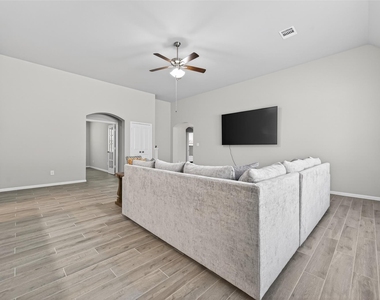 11676 Whirlaway Drive - Photo Thumbnail 8