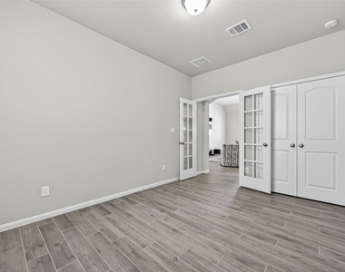 11676 Whirlaway Drive - Photo Thumbnail 28