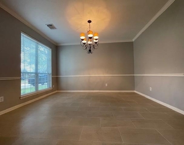 8519 Babbling Brook Court - Photo Thumbnail 6