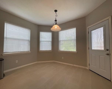 8519 Babbling Brook Court - Photo Thumbnail 14