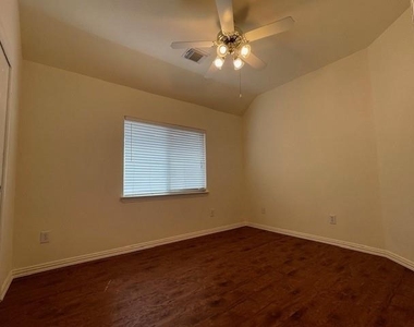 8519 Babbling Brook Court - Photo Thumbnail 40