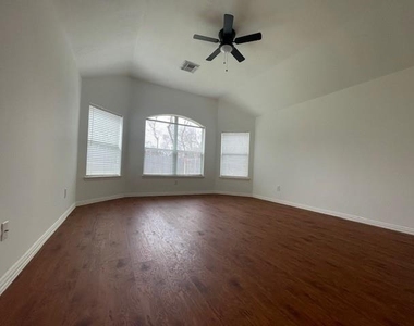 8519 Babbling Brook Court - Photo Thumbnail 22