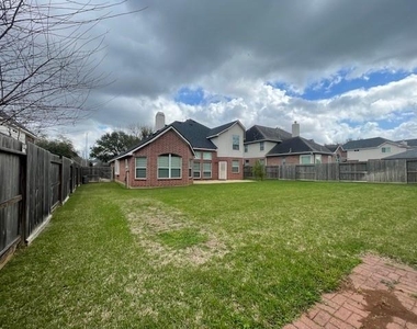 8519 Babbling Brook Court - Photo Thumbnail 46