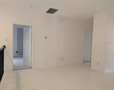 10503 Dolce Lane - Photo Thumbnail 26