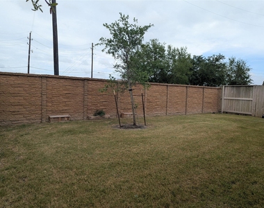 10503 Dolce Lane - Photo Thumbnail 34