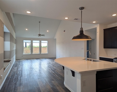 10503 Dolce Lane - Photo Thumbnail 7