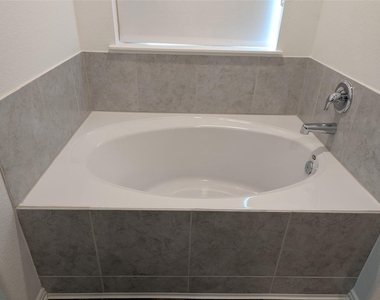 10503 Dolce Lane - Photo Thumbnail 19