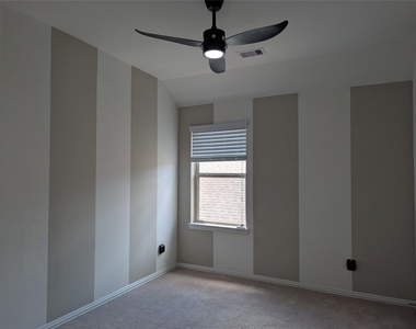 10503 Dolce Lane - Photo Thumbnail 28