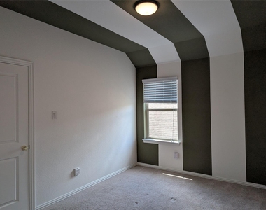 10503 Dolce Lane - Photo Thumbnail 29