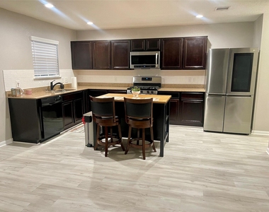21439 Veneto Hills Court - Photo Thumbnail 7