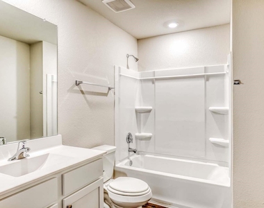 8219 Blooming Meadow Lane - Photo Thumbnail 13