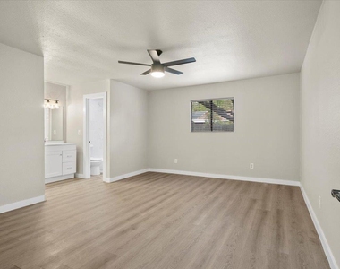 502 Pintail Lane - Photo Thumbnail 16
