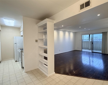8523 Hearth Drive - Photo Thumbnail 2
