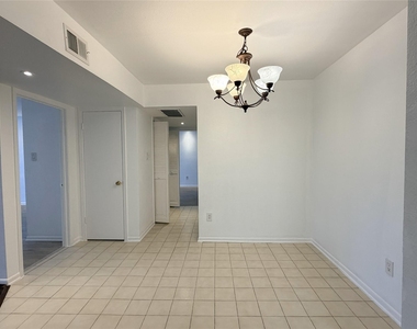 8523 Hearth Drive - Photo Thumbnail 16