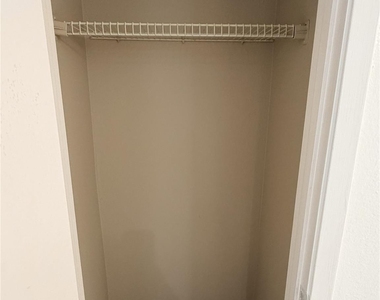 8523 Hearth Drive - Photo Thumbnail 15