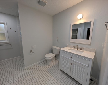 8481 S Great Oaks Drive - Photo Thumbnail 13