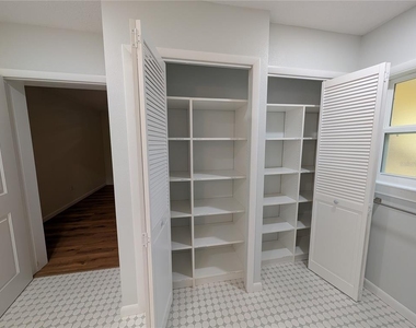 8481 S Great Oaks Drive - Photo Thumbnail 12