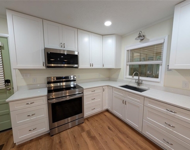 8481 S Great Oaks Drive - Photo Thumbnail 2