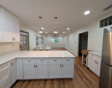 8481 S Great Oaks Drive - Photo Thumbnail 5