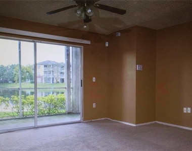 4107 Chatham Oak Court - Photo Thumbnail 4