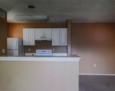 4107 Chatham Oak Court - Photo Thumbnail 2