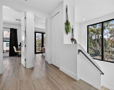 8706 Palm Ranches Place - Photo Thumbnail 17