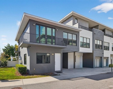 8706 Palm Ranches Place - Photo Thumbnail 3