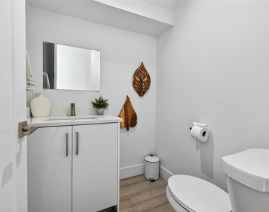 8706 Palm Ranches Place - Photo Thumbnail 14