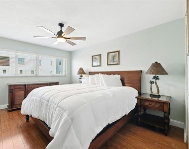 10265 Gulf Boulevard - Photo Thumbnail 36